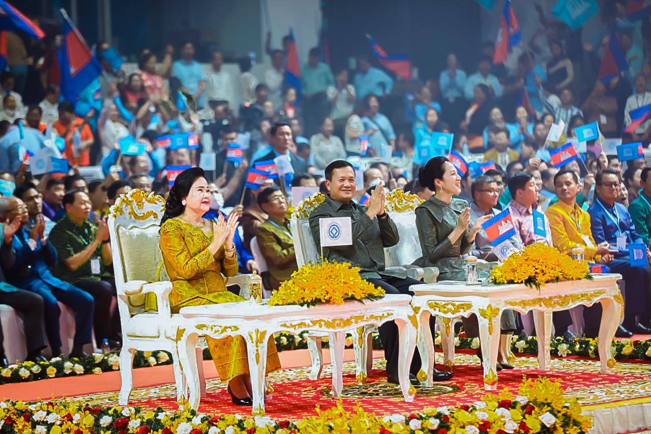 រាជរដ្ឋាភិបាលកម្ពុជាប្រារព្ធពិធីអបអរសាទរការដាក់រមណីយដ្ឋានប្រាសាទកោះកេរទៅក្នុងបញ្ជីបេតិកភណ្ឌពិភពលោក