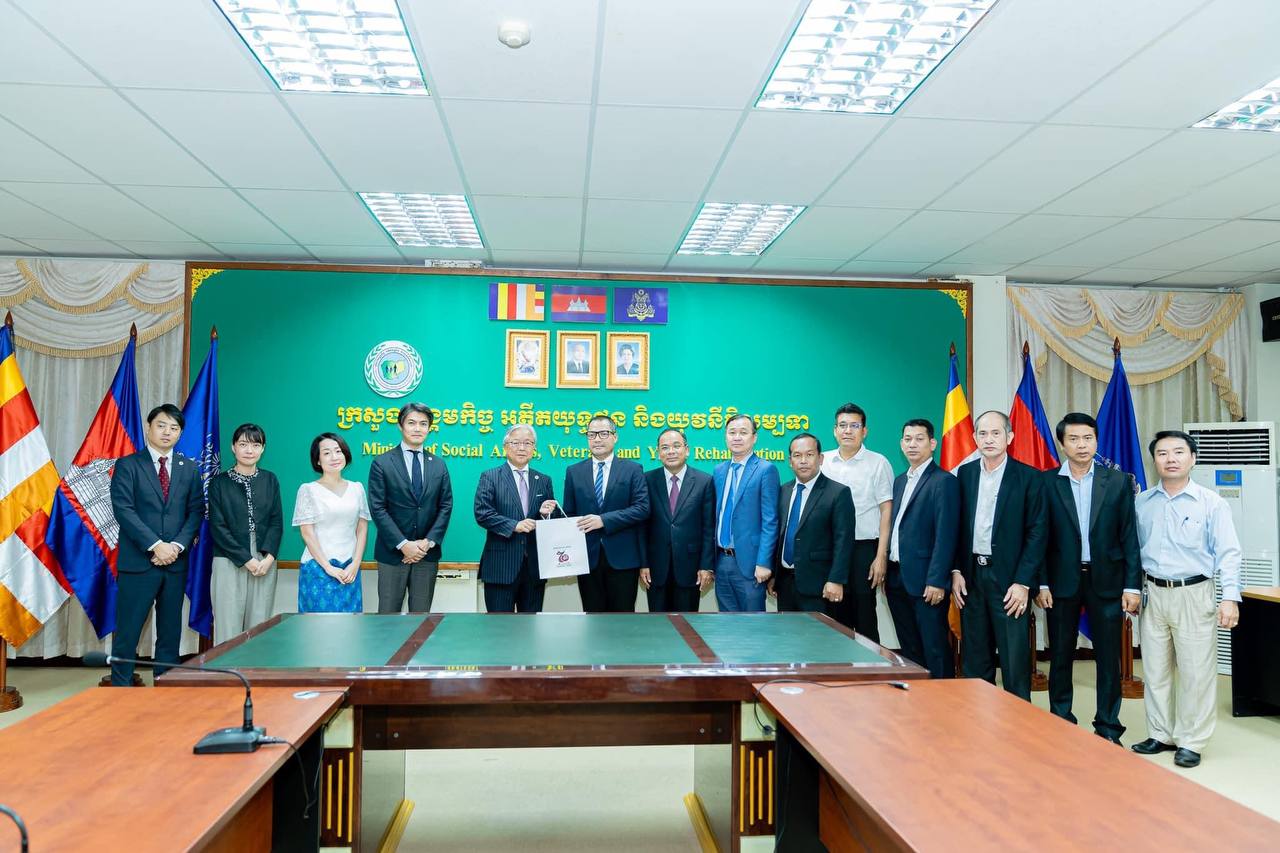 Japanese Ambassador Pays Courtesy Visit to H.E Chea Somethy, Minister of Social Affairs