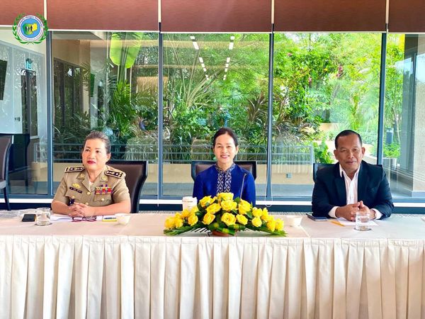 លោកជំទាវ ញ៉េប សុភាព រដ្ឋលេខាធិការ អញ្ជើញដឹកនាំកិច្ចប្រជុំក្រុមការងារបច្ចេកទេស ដើម្បីសិក្សា និងរៀបចំអនុស្សារណៈយោគយល់គ្នា ស្តីពីការពង្រឹងកិច្ចសហប្រតិបត្តិការកិច្ចការពារកុមារ ដែលរងផលប៉ះពាល់ ដោយទេសន្តរប្រវេសន៍ រវាងប្រទេសថៃ និងប្រទេសកម្ពុជា