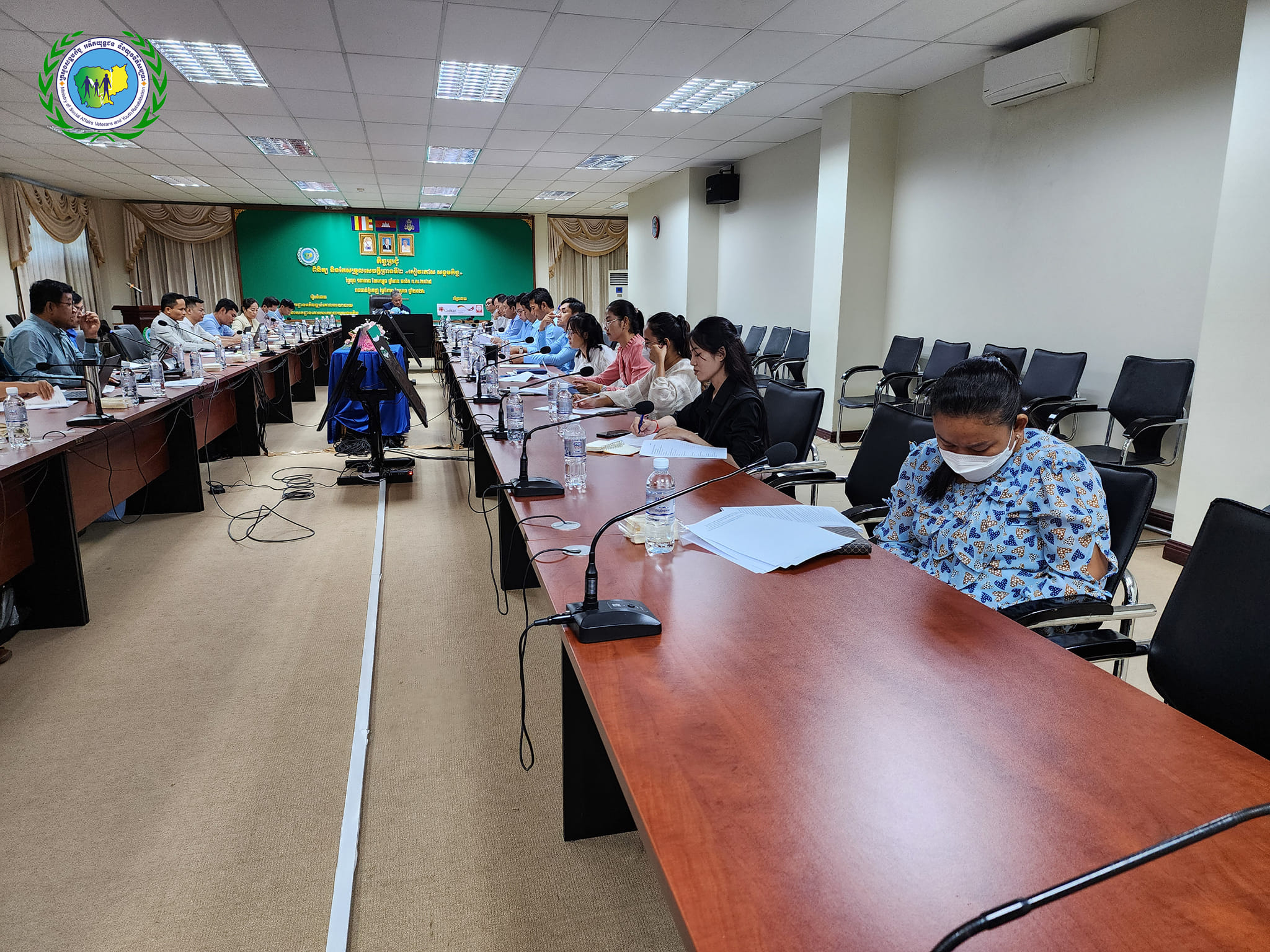 ឯកឧត្ដម ញ៉ឹក វណ្ណារ៉ា រដ្ឋលេខាធិការក្រសួងសង្គមកិច្ច អតីតយុទ្ធជន និងយុវនីតិសម្បទាបានចូលរួមដឹកនាំដើម្បីពិនិត្យ និងវាយតម្លៃលទ្ធផលការងារ បញ្ហាប្រឈម និងលើកផែនការបន្ត។