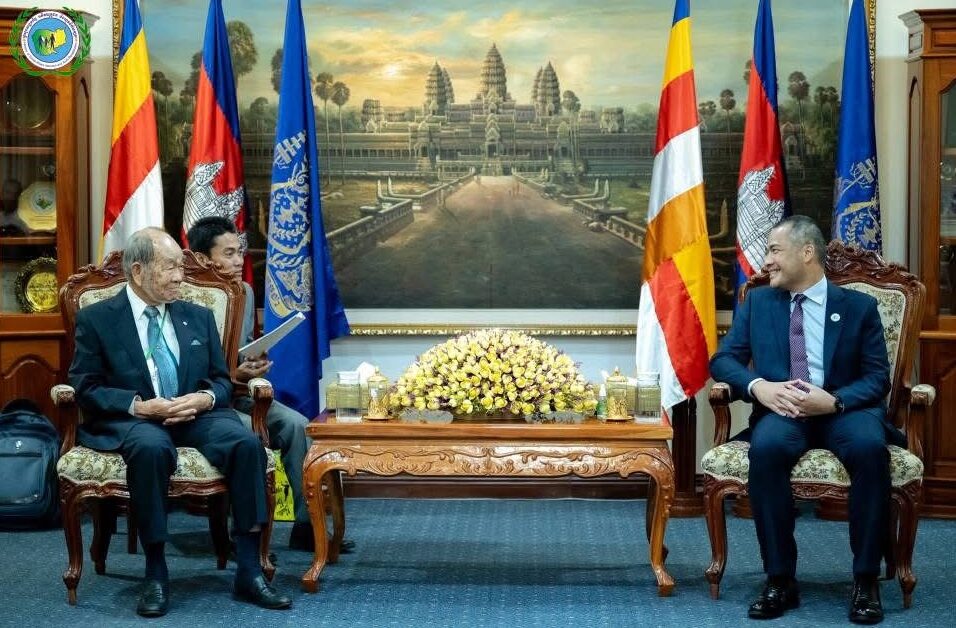 ឯកឧត្តម ជា សុមេធី បានទទួលជួបសម្ដែងការគួរសមជាមួយលោក FUMIO YAMADA ប្រធានក្រុមប្រឹក្សាភិបាលអង្គការ JCIA និងលោក HISAYOSHI KASAHARA ប្រធានអង្គការ JCIA